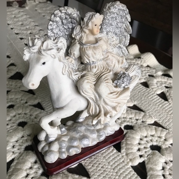 Vintage Guardian Angel Sculpture Decor Stunning Glitter Wings - Picture 5 of 14